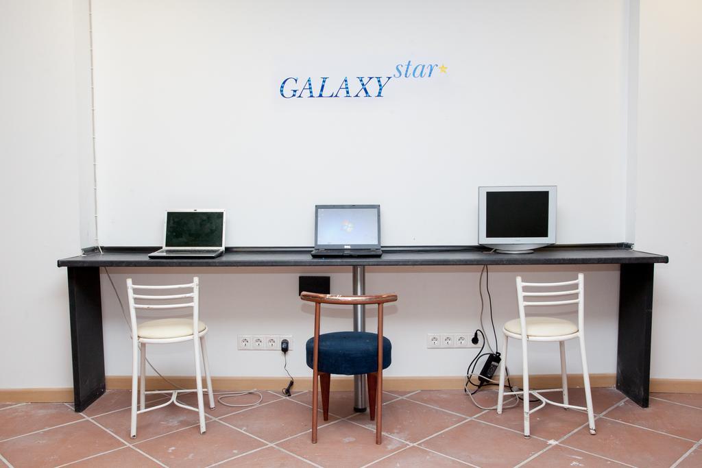 Galaxystar Hostel Barcelona Luaran gambar